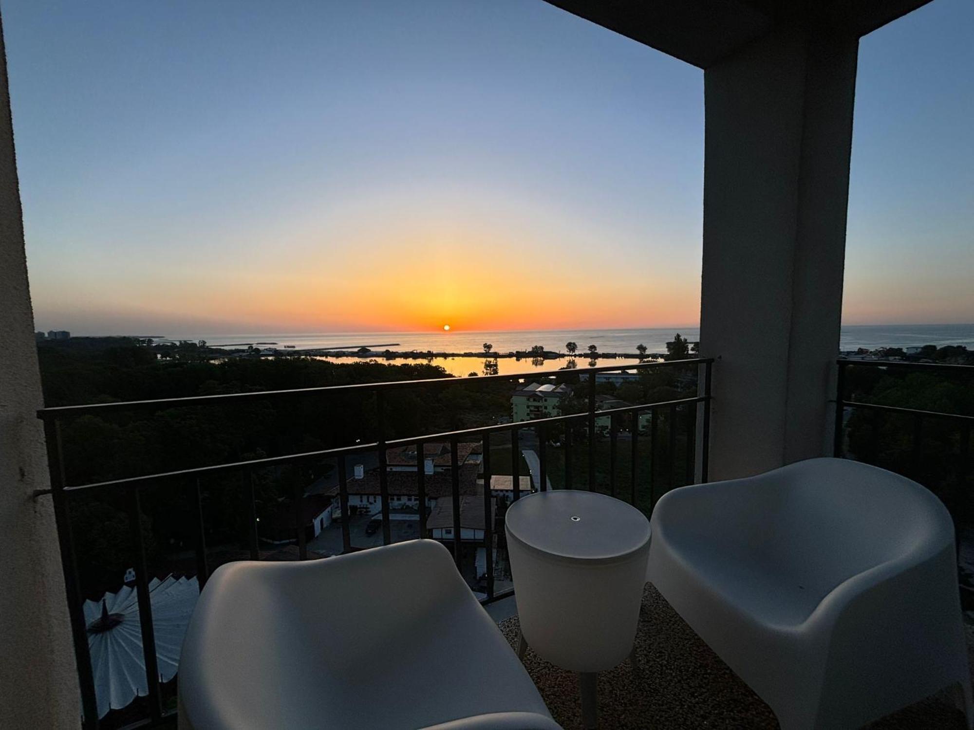 Donna Alba Seaview Penthouse, Casa Ta De Pe Plaja Appartement Neptun Buitenkant foto
